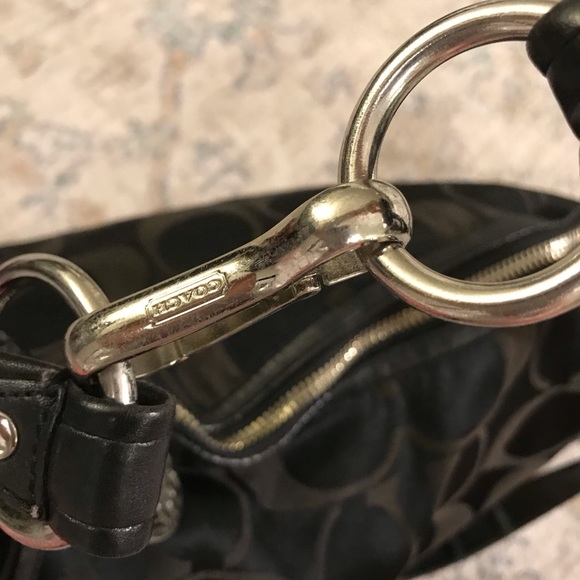 Coach - Picture 4 of 8